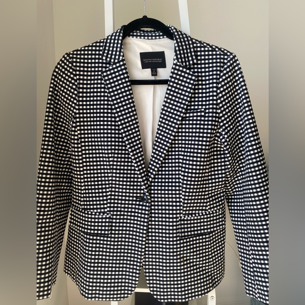 Banana Republic Women's Black and White Patterned Blazer